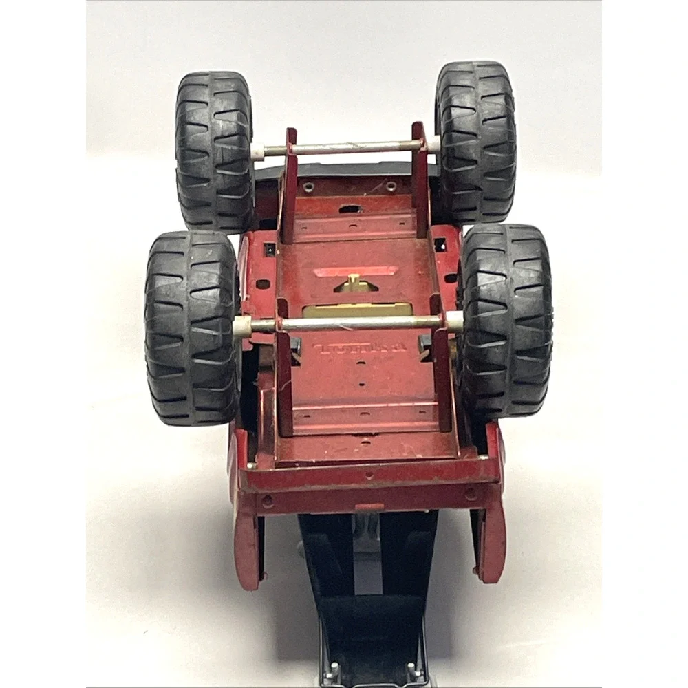 Vintage Tonka 24 HR Towing Monster Truck Red Tow Truck Pressed Steel Toy 15